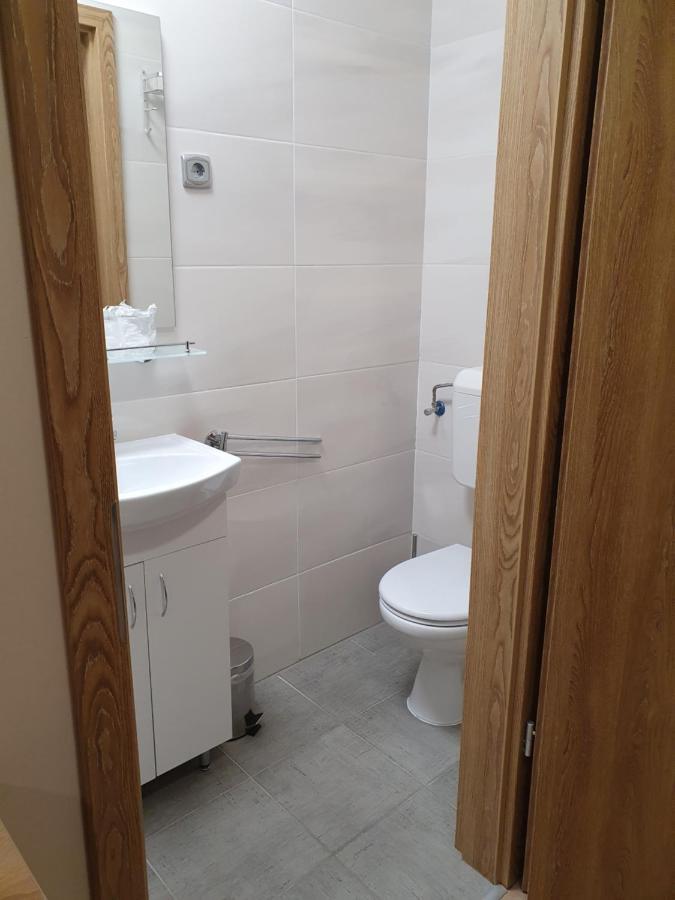 Platina Panzio*** Bed & Breakfast Ujhartyan Exterior photo