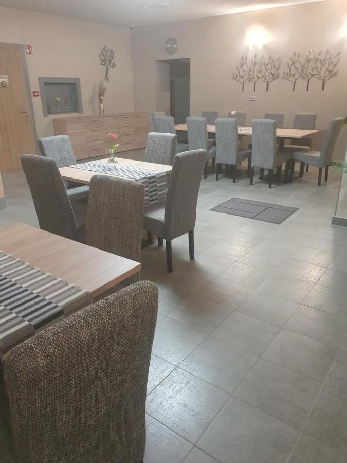 Platina Panzio*** Bed & Breakfast Ujhartyan Exterior photo